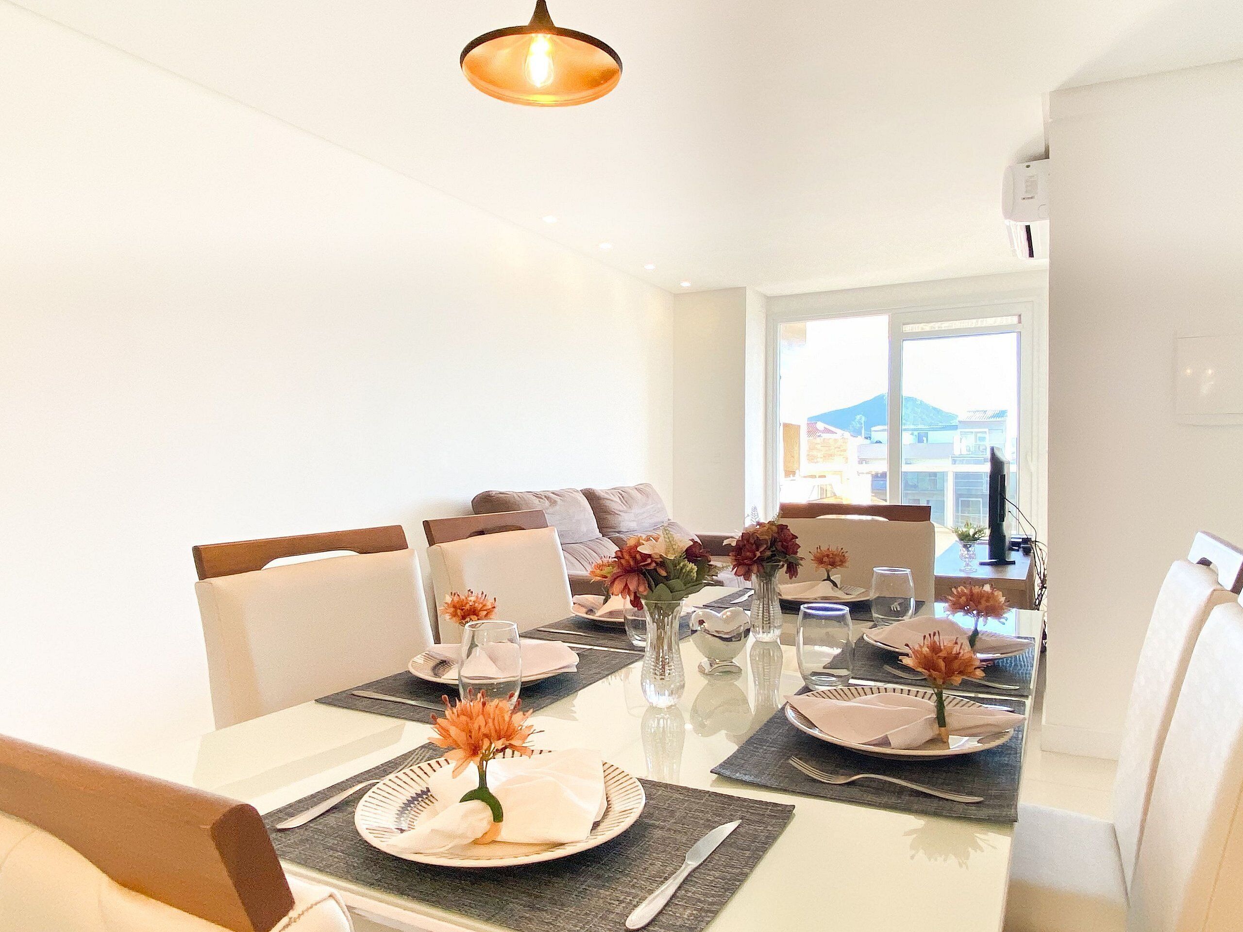 Apartment | Dining