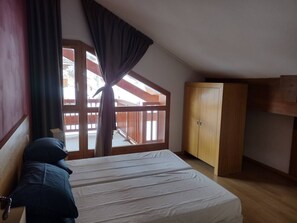 3 dormitorios, tabla de planchar con plancha, wifi y ropa de cama