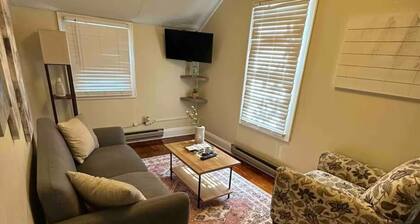 Cozy Kanawha City Apartment!