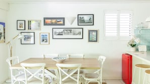 Dining - Tea Trees 3 - relaxed coastal apartment, location! (Noosa Heads)
