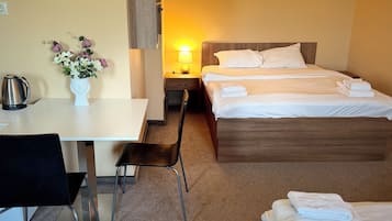 1 bedroom, WiFi, bed sheets
