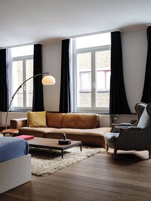 Kahden hengen luksushuone, kaupunkinäköala | Silitysrauta/-lauta, ilmainen Wi-Fi