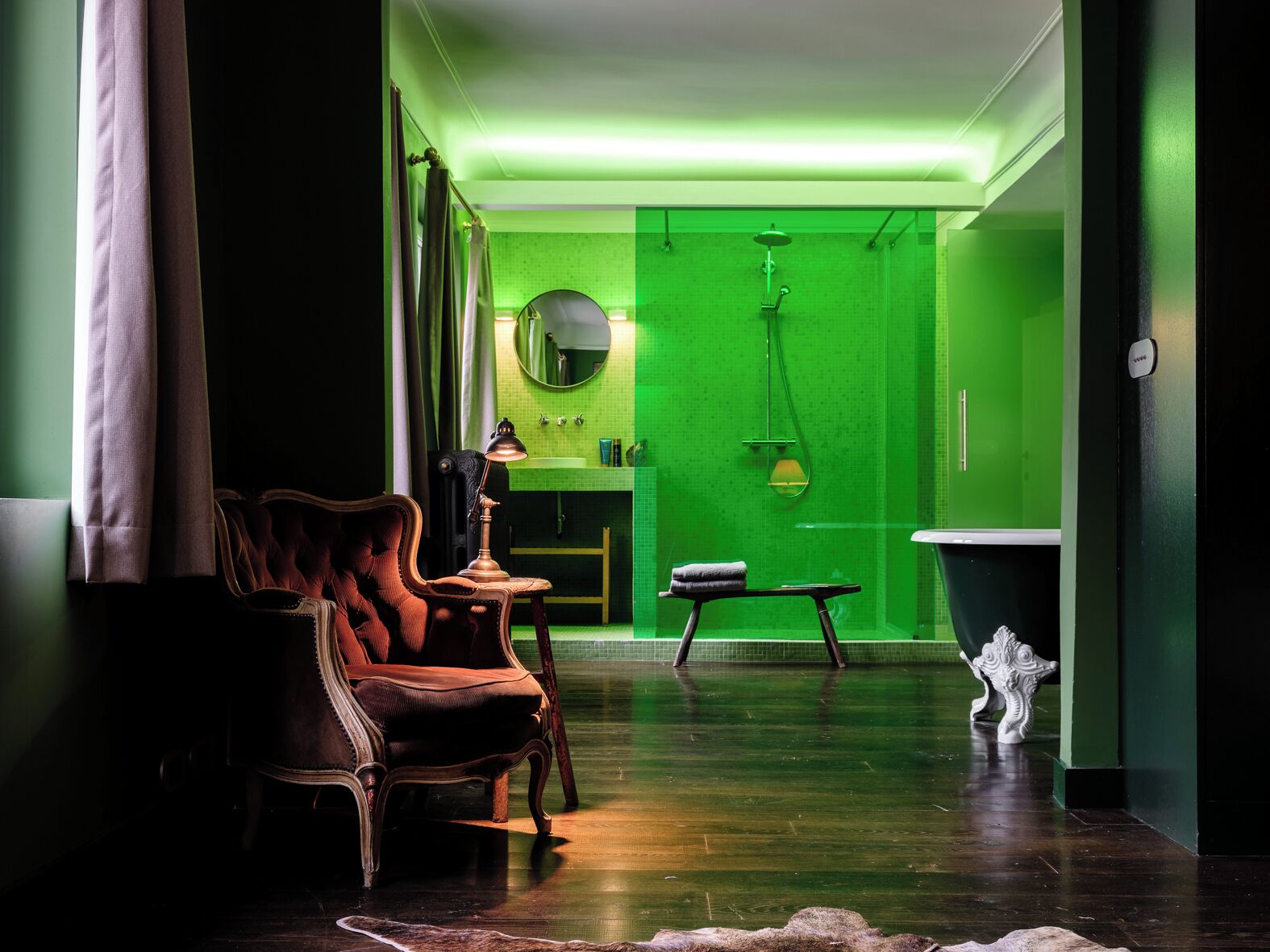 Luxury Double Room | Iron/ironing board, free WiFi