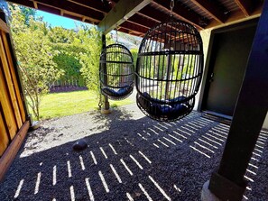 Terrace/patio - Charming Downtown St. Helena Apartment with WiFi and AC! (St. Helena)