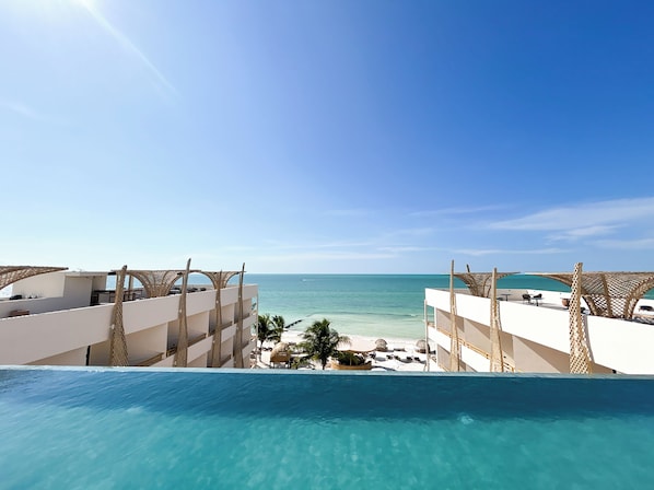 3 outdoor pools