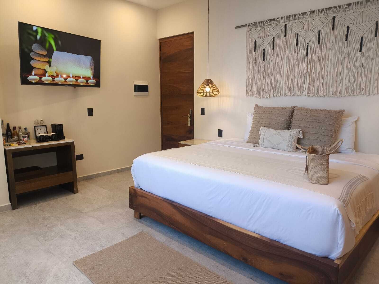 Bamboo | 高級寝具、ミニバー (無料)、セーフティボックス (室内)、客室ごとに異なる装飾