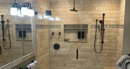 3-bedroom home in awesome quiet neighborhood of Bethesda with WiFi, AC