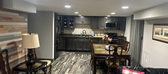 3-bedroom home in awesome quiet neighborhood of Bethesda with WiFi, AC