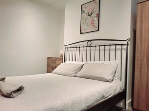 3 bedrooms, iron/ironing board, travel cot, WiFi