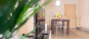 Tuscany Dream - Two Bedroom House, Sleeps 3