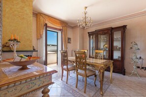 Dining - Casa Pireddu by BarbarHouse (Castro)