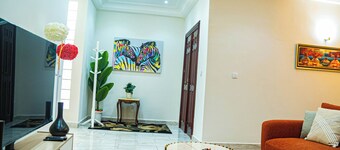 Modern Chic Apartment Yaoundé 