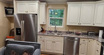 Charming country duplex with WiFi and AC in peaceful Wampum.