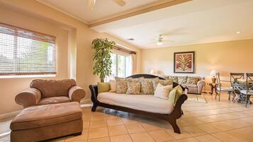 Apartment | 2 bedrooms, Internet