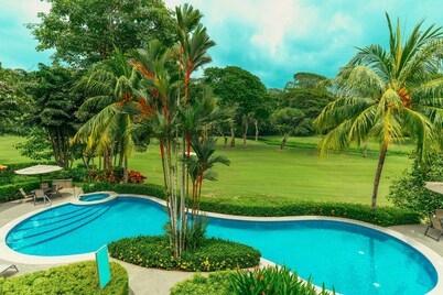 CR Luxury Veranda 7B 2 Bdrm