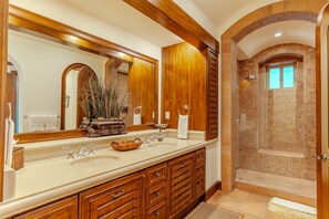 Apartment - CR Luxury Montebello 1D 3 Bdrm (Jacó)