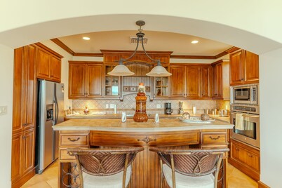 CR Luxury Montebello 1D 3 Bdrm