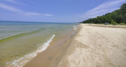Great Lake Haven between Pentwater and Silver Lake