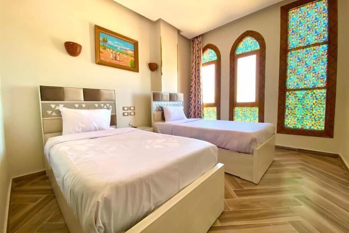 Pimennysverhot, ilmainen Wi-Fi