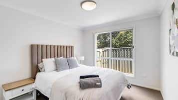 2 habitaciones, tabla de planchar con plancha y acceso a internet