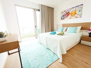 3 室のベッドルーム、アイロン / アイロン台、WiFi、ベッドシーツ