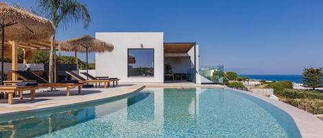 Vila | 4 quartos, escrivaninha, quartos à prova de som