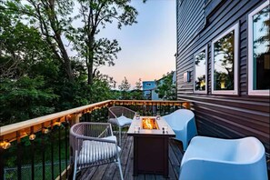 Exterior - Iconic 3BD Entire House in The Heart Of Pittsburg (Pittsburgh)