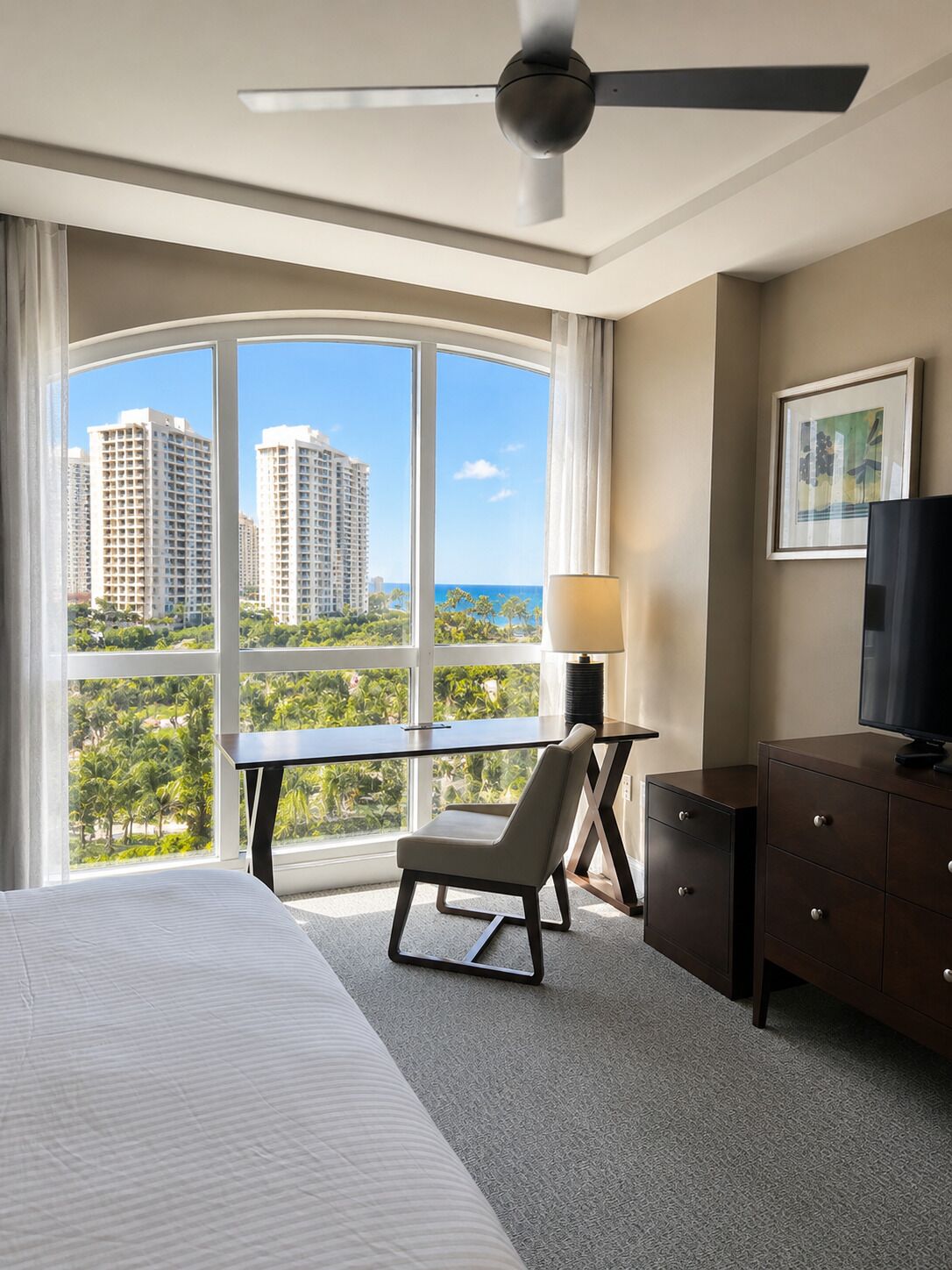 2 bedrooms, in-room safe, desk, iron/ironing board