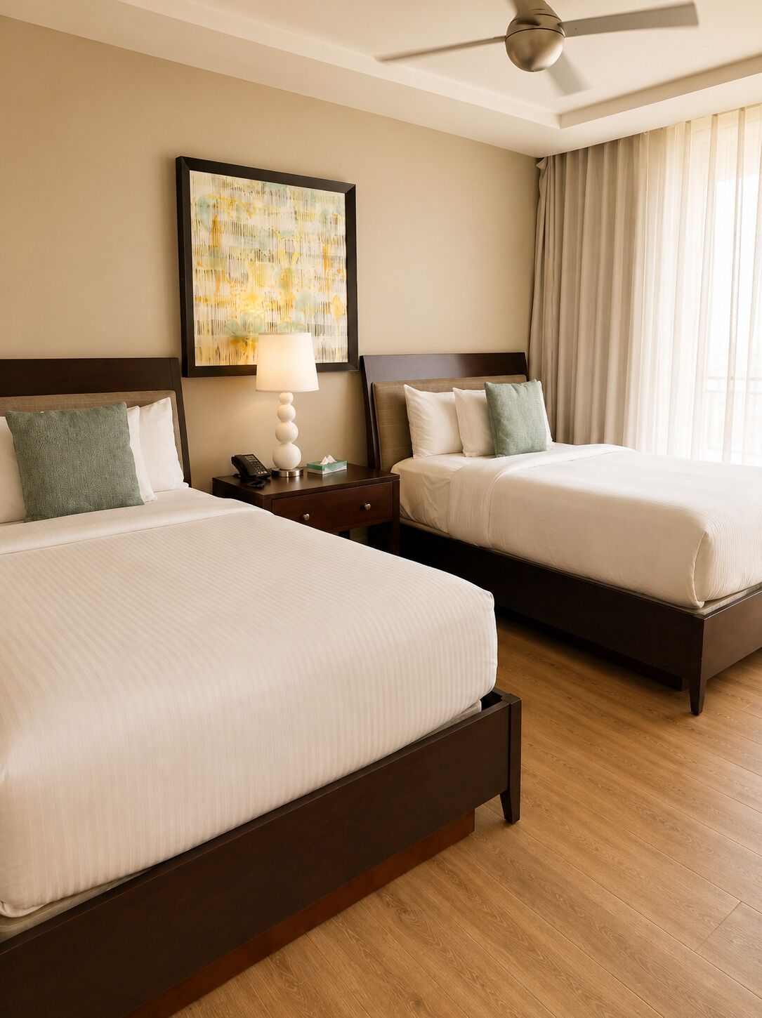 2 bedrooms, in-room safe, desk, iron/ironing board