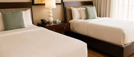 2 bedrooms, in-room safe, desk, iron/ironing board