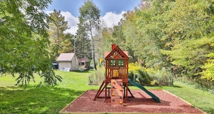 Perfect Lodge /w Gameroom Center of Hunter MT 10