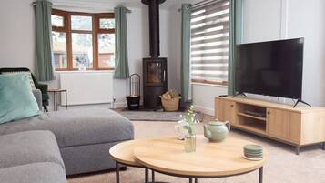 Suite | 3 bedrooms, Internet