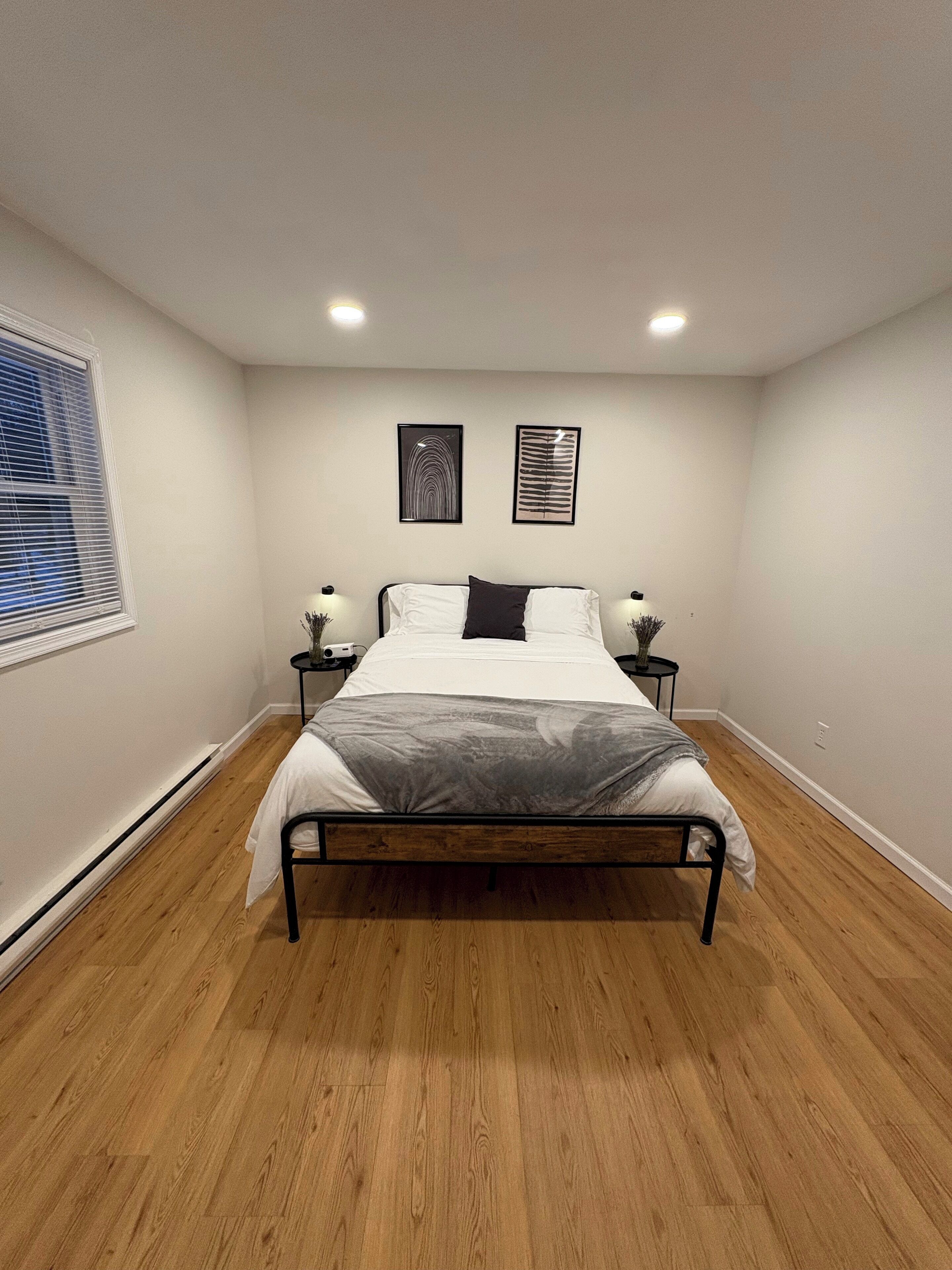 3 bedrooms, travel crib, WiFi, bed sheets