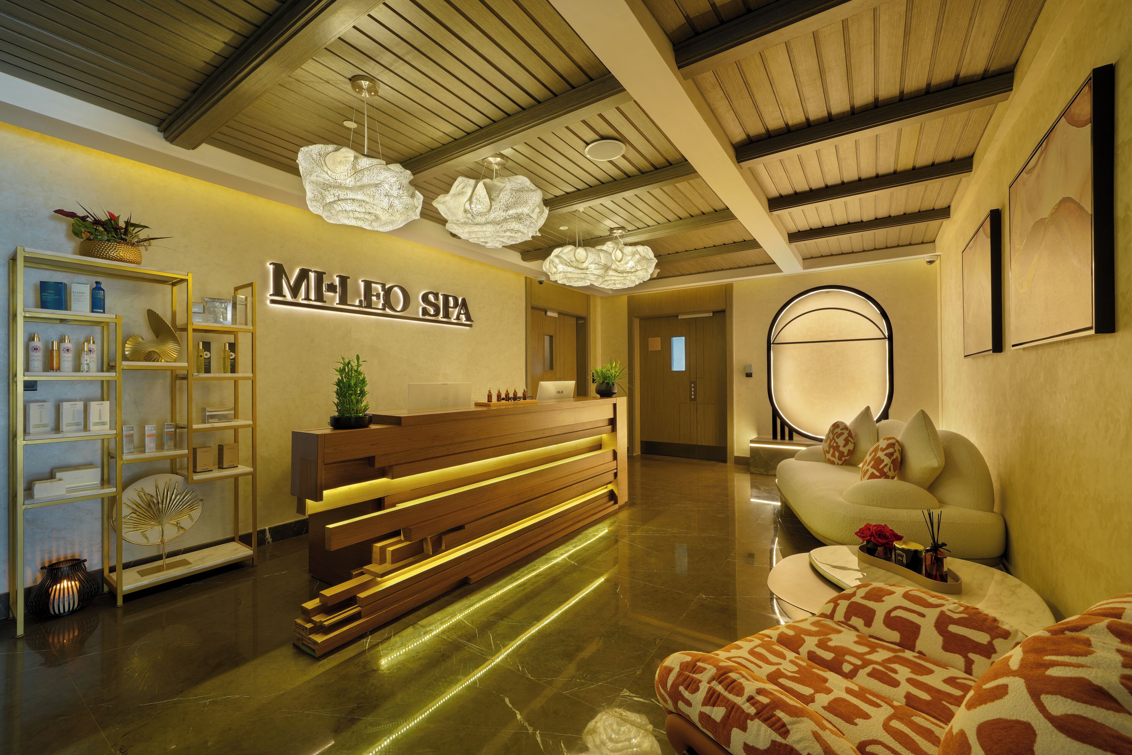 Een sauna, een stoombad, lichaamsbehandelingen, aromatherapie