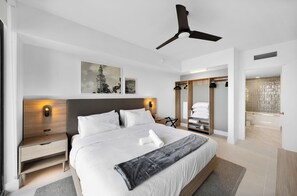 1 bedroom - Skyline Retreat Chic 1-BR with City View (Miami)