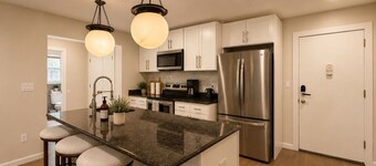 Stylish Westville Apartment near Yale Campus