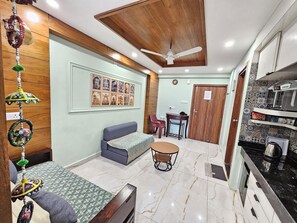 Living area - Great Indian Homestay (Sipasurubili)