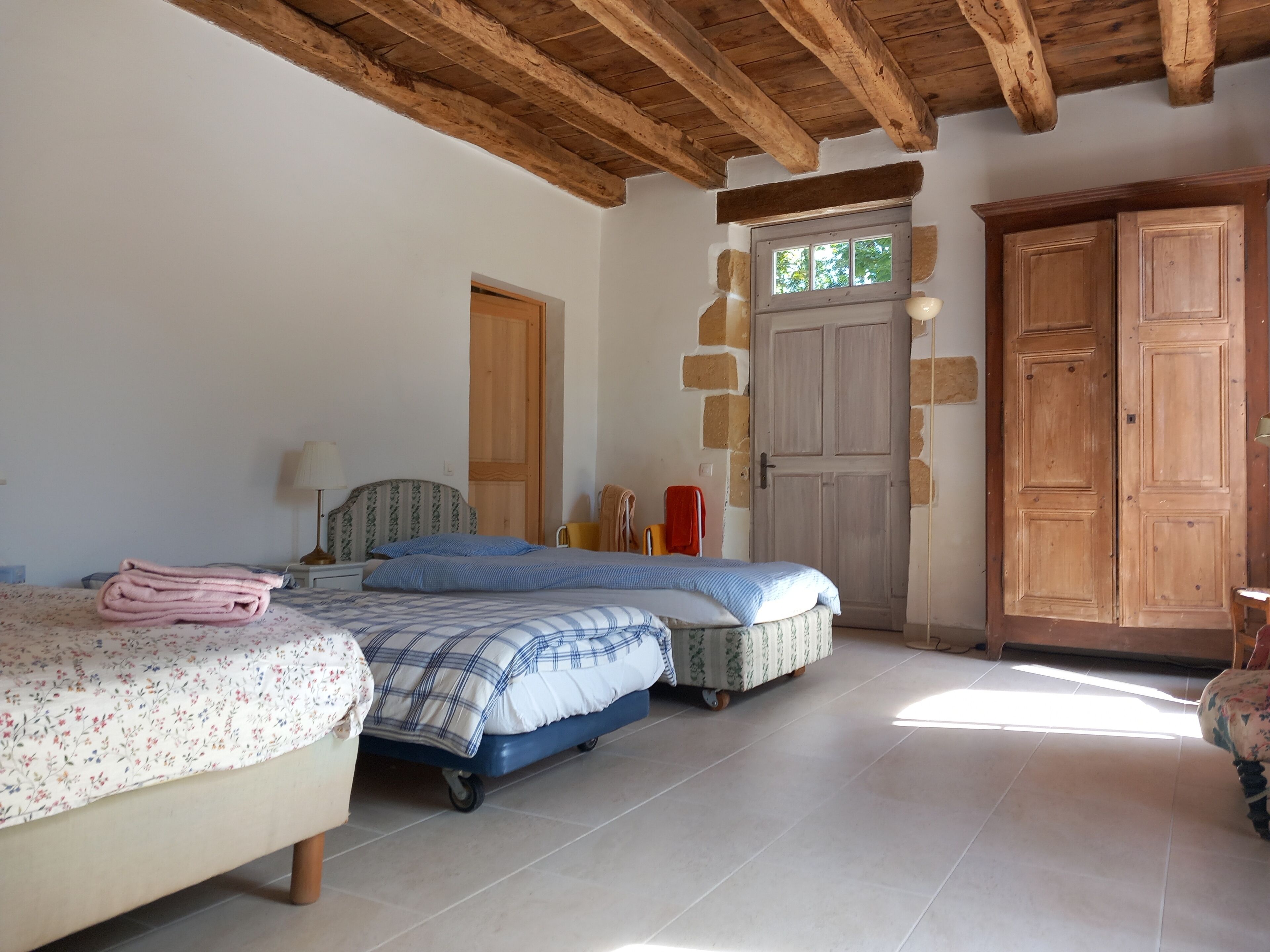 5 camere, ferro/asse da stiro, culla da viaggio, Wi-Fi