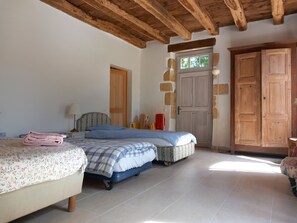 5 camere, ferro/asse da stiro, culla da viaggio, Wi-Fi