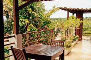 Apartment | Outdoor dining - Pousada Pipa Panorama (Tibau do Sul)