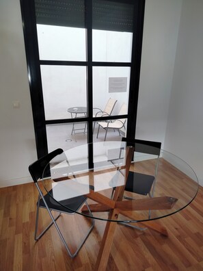 Studio 5 - Ground Floor | Terrace/patio - Apartamentos Centro Cordoba by MiRa (Córdoba)