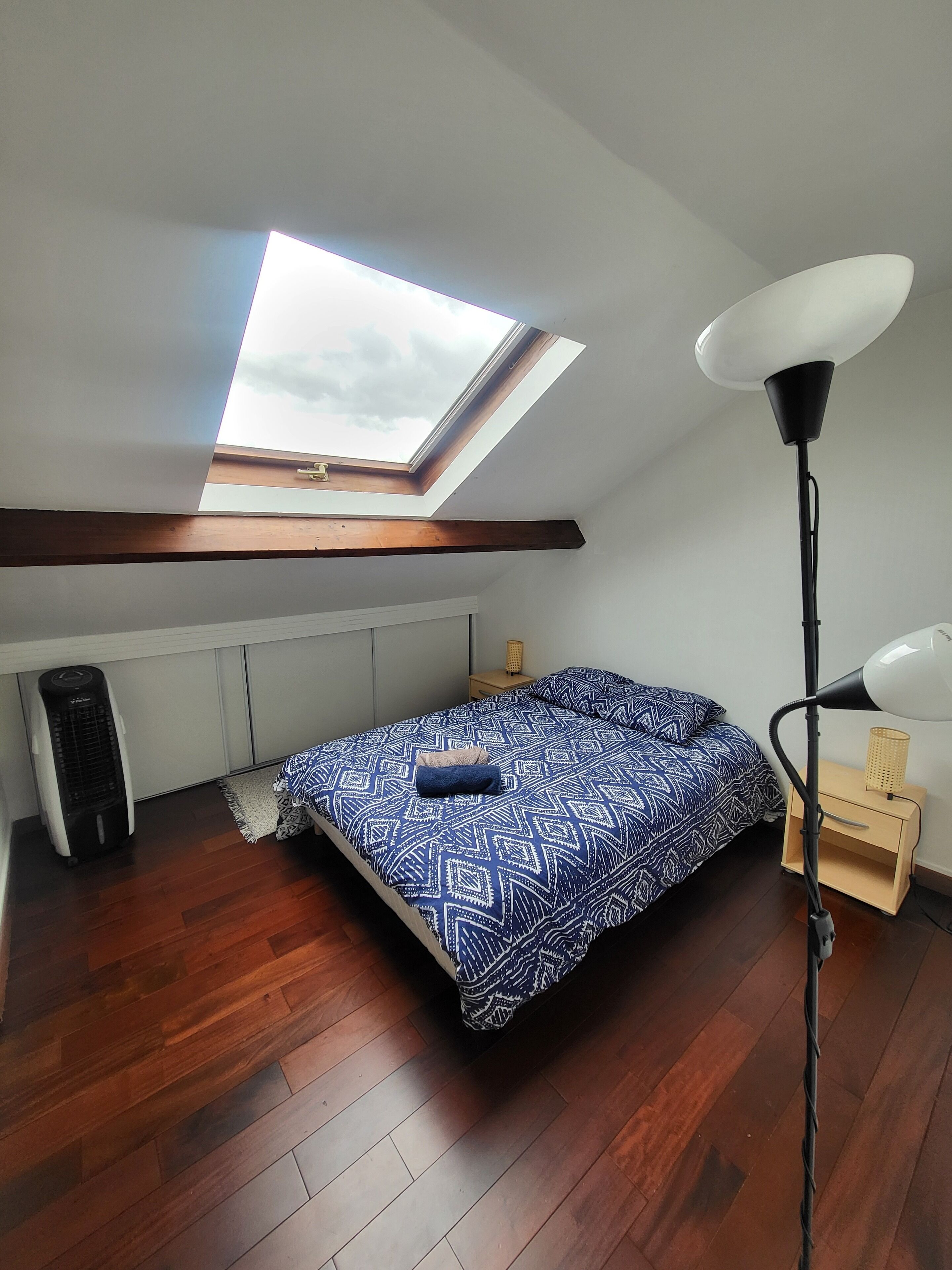 2 chambres, fer et planche à repasser, Wi-Fi gratuit, draps fournis