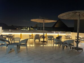 Restaurant - Amun Ra Pyramids view (Giza)
