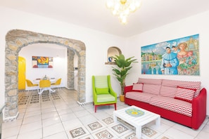 Villa, 3 Bedrooms, Patio, Sea View | Living area