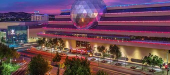 Vibrant Boho Family Home 3 Bed Pet Friendly UNR