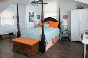 3 bedrooms, iron/ironing board, travel crib, free WiFi