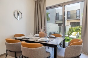 Apartment | 4 bedrooms - Tilal AL Ghaf 067 in Dubai (Dubai)