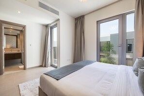4 bedrooms - Tilal AL Ghaf 067 in Dubai (Dubai)