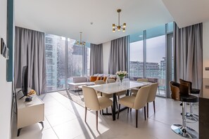 Apartment | 3 bedrooms - Residence 13 503 in Dubai (Dubai)