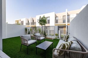 Apartment - Tilal AL Ghaf 245 in Dubai (Dubai)